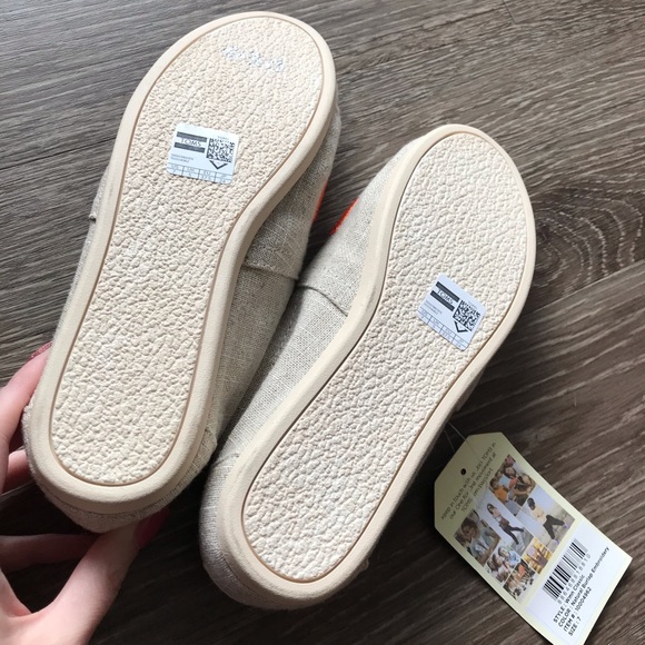 Toms colorful embroidered shoes - Picture 7 of 8